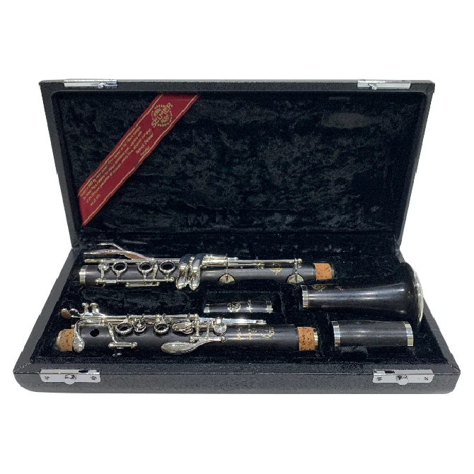 Musical experienced profesional clarinet musical instrument made in Japan