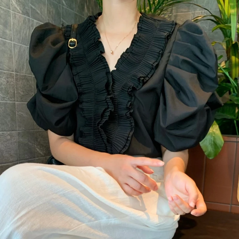Boutique Wholesale 2022 Korean Chic Summer French Palace Style V-neck Stitching Ruffle Design Loose Puff Sleeve Shirt