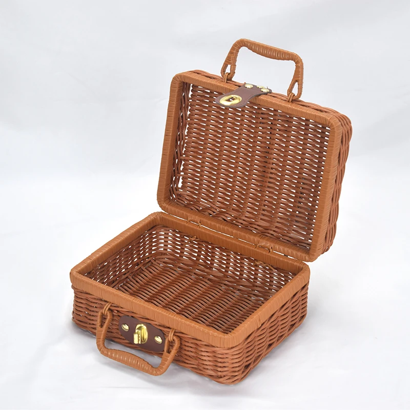 Горячая распродажа винтажная плетеная корзина для пикника складываемая мягкая прямоугольная тканая пластиковая сумка из ротанга с крышкой