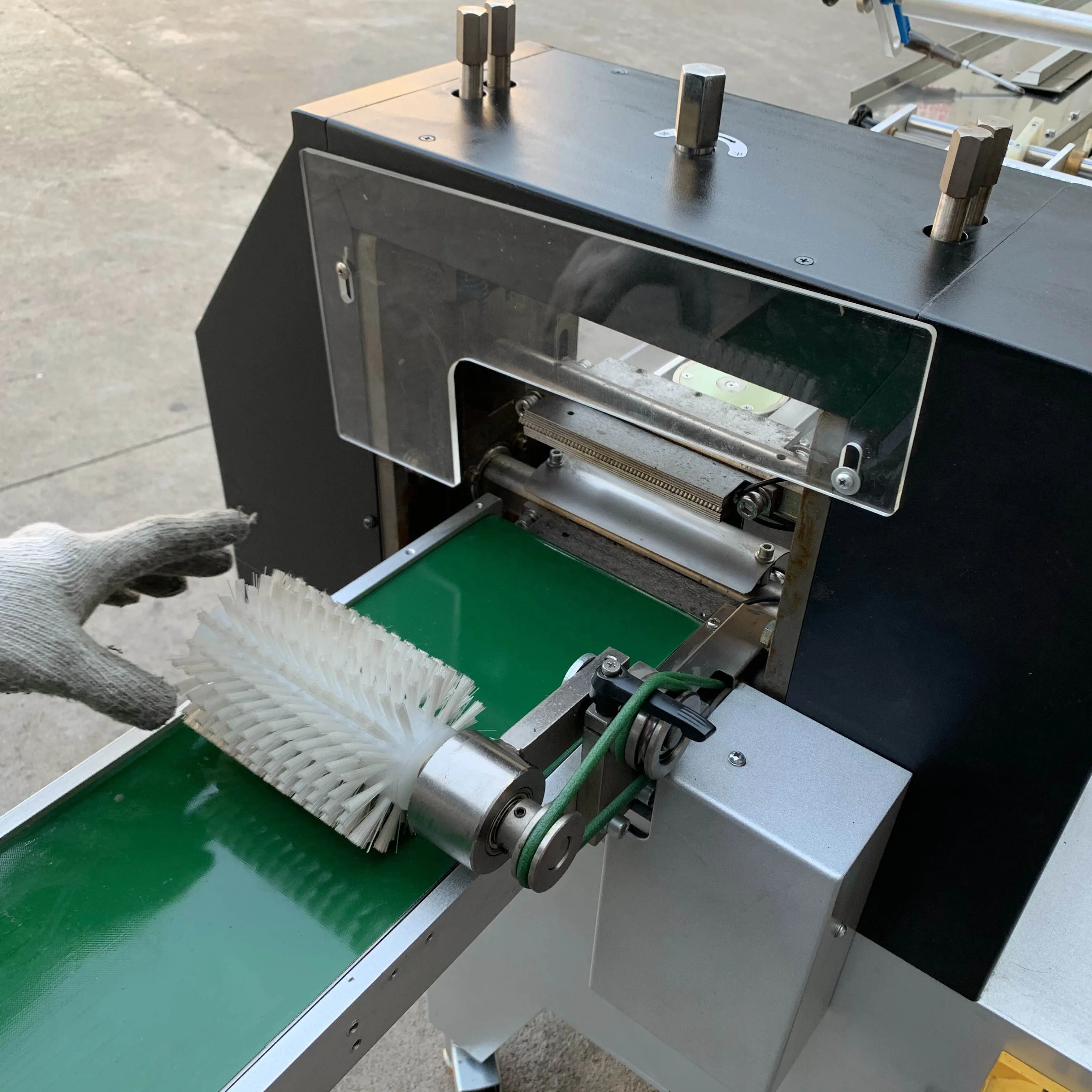 Servo Drive Multifunction Packaging Machines Biscuit Pillow flow pack Machine cookie packing machine Factory Price