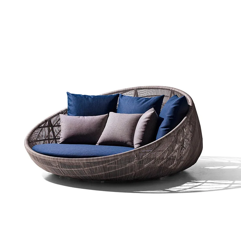 Outdoor round bed balcony garden casual rattan chaise Longue Seaside beach bed swimming pool Outdoor plastic rattan coffee table
