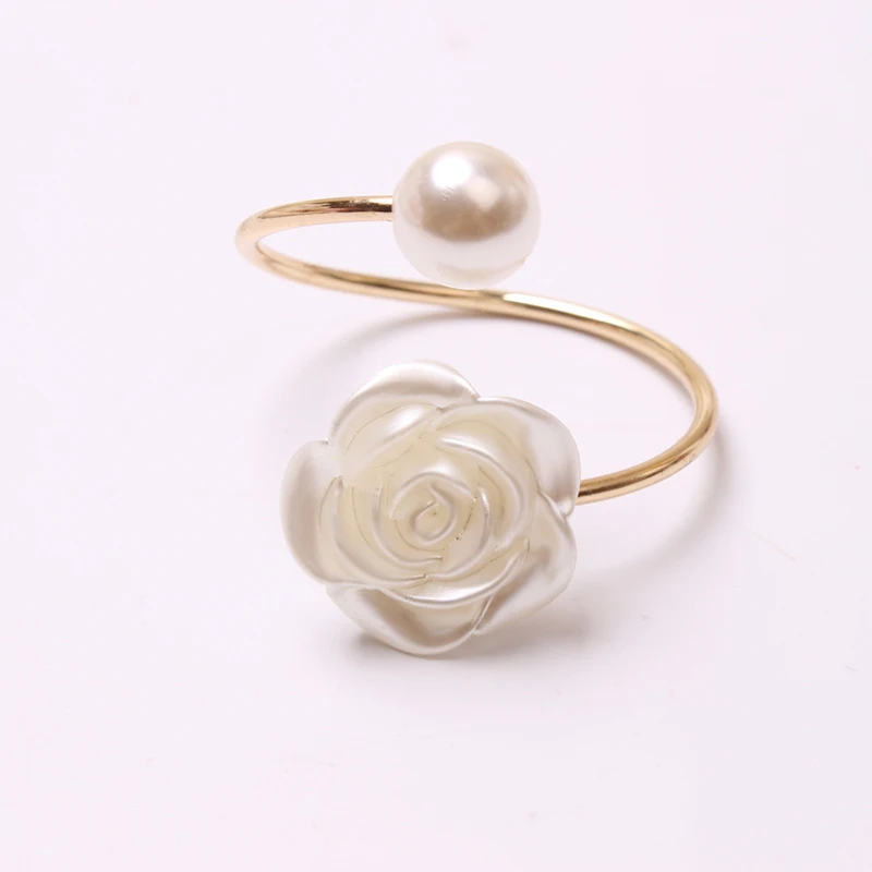 Beaded Pearl Napkin Ring Elegant Summer Wedding Home Table Servitte Buckle Napkin Holder Decor Diamante Rhinestone