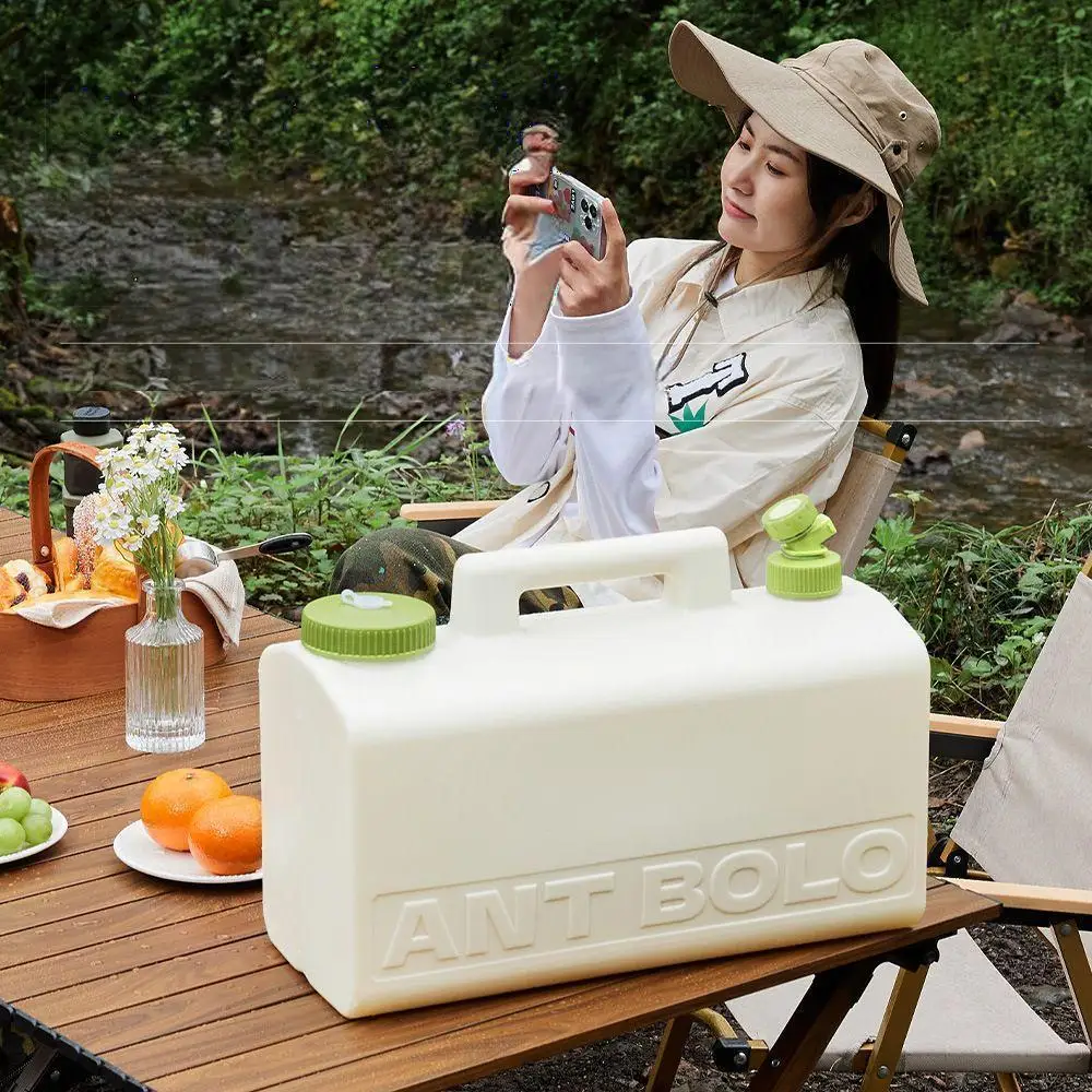 Outdoor camping portable portable car storage tank with faucet food grade rectangular large capacity bucket