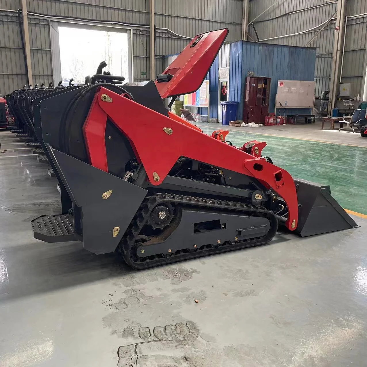 Mini Crawler Skid Steer Loader 1.5 ton With Diesel EPA/CE Engine