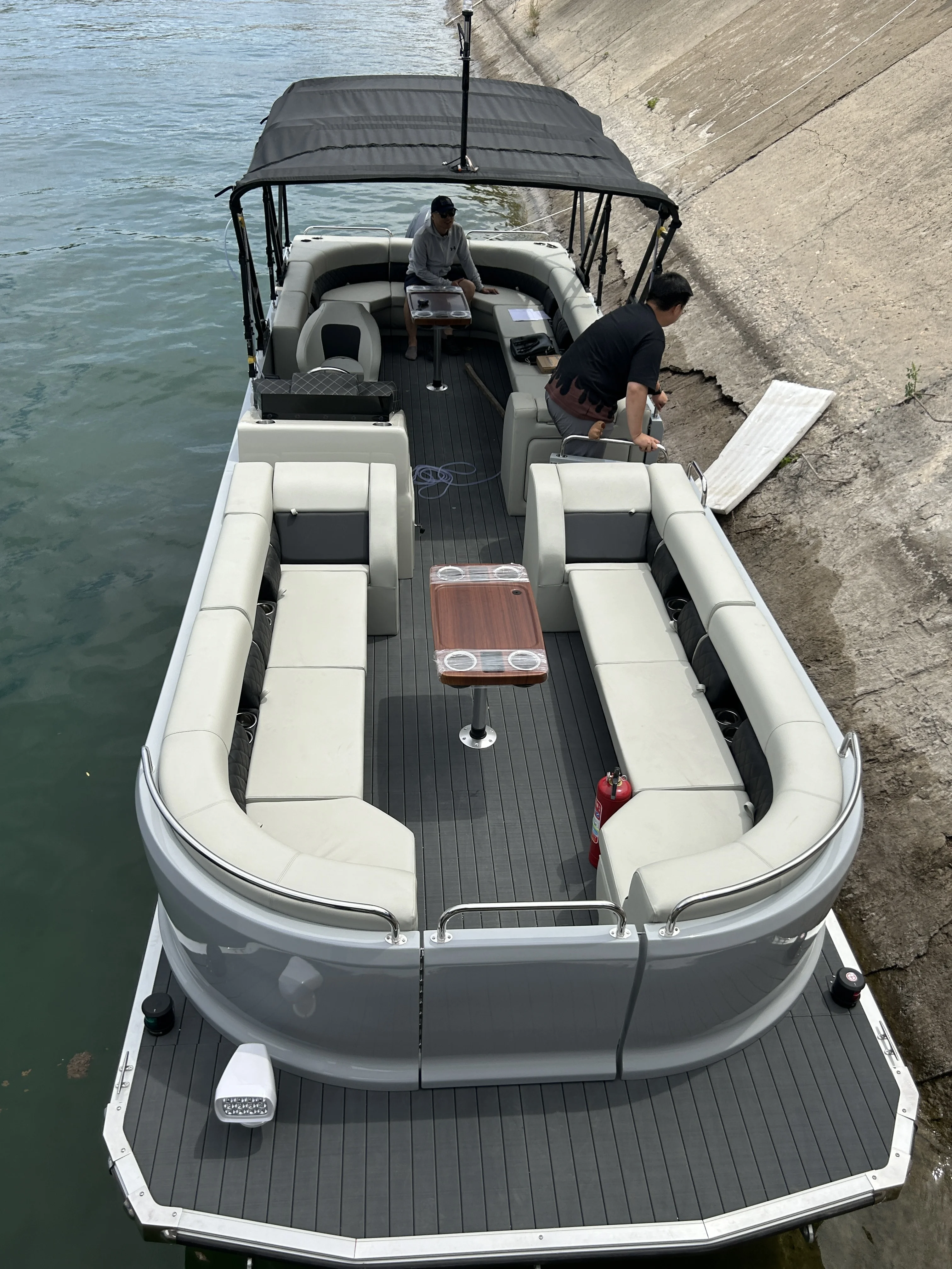 30FT 9M CE Certified Luxury Fiberglass Passenger Ship Tritoon Pontoon boat for sale