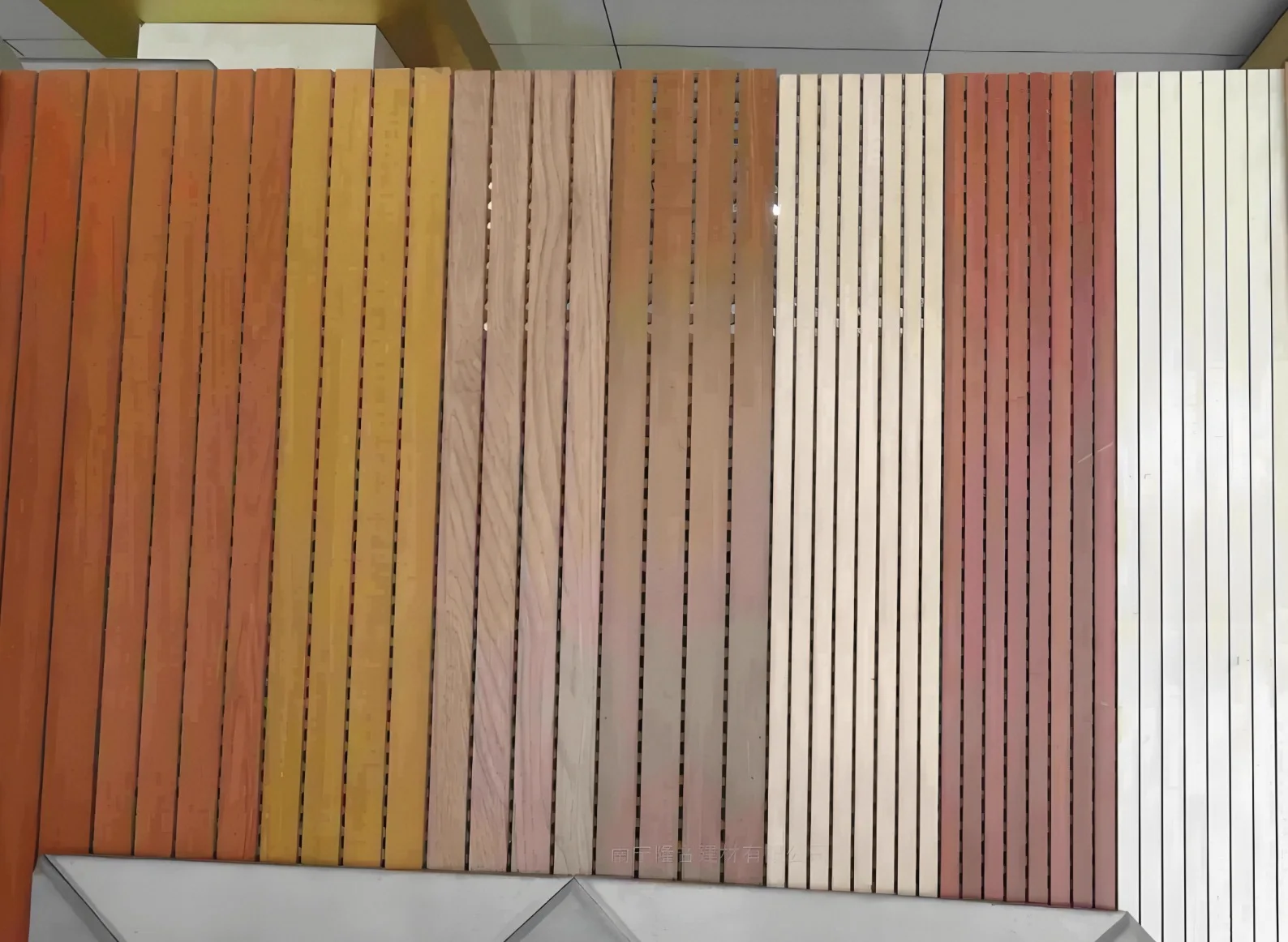Fiberboard Wooden Soundproof Wallboard Slats Decorative Panels Slats Board Wood Acoustic Sound-Absorbing Decorative Features