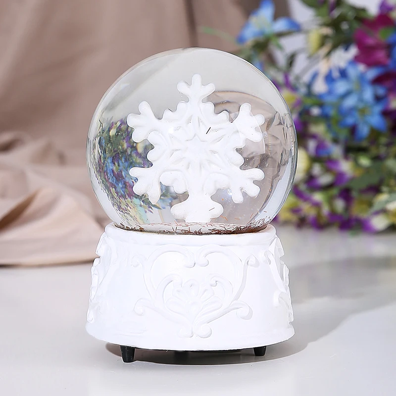 Home Decoration water Snow Globe Souvenir Custom Snowball snow globe Snow Dome