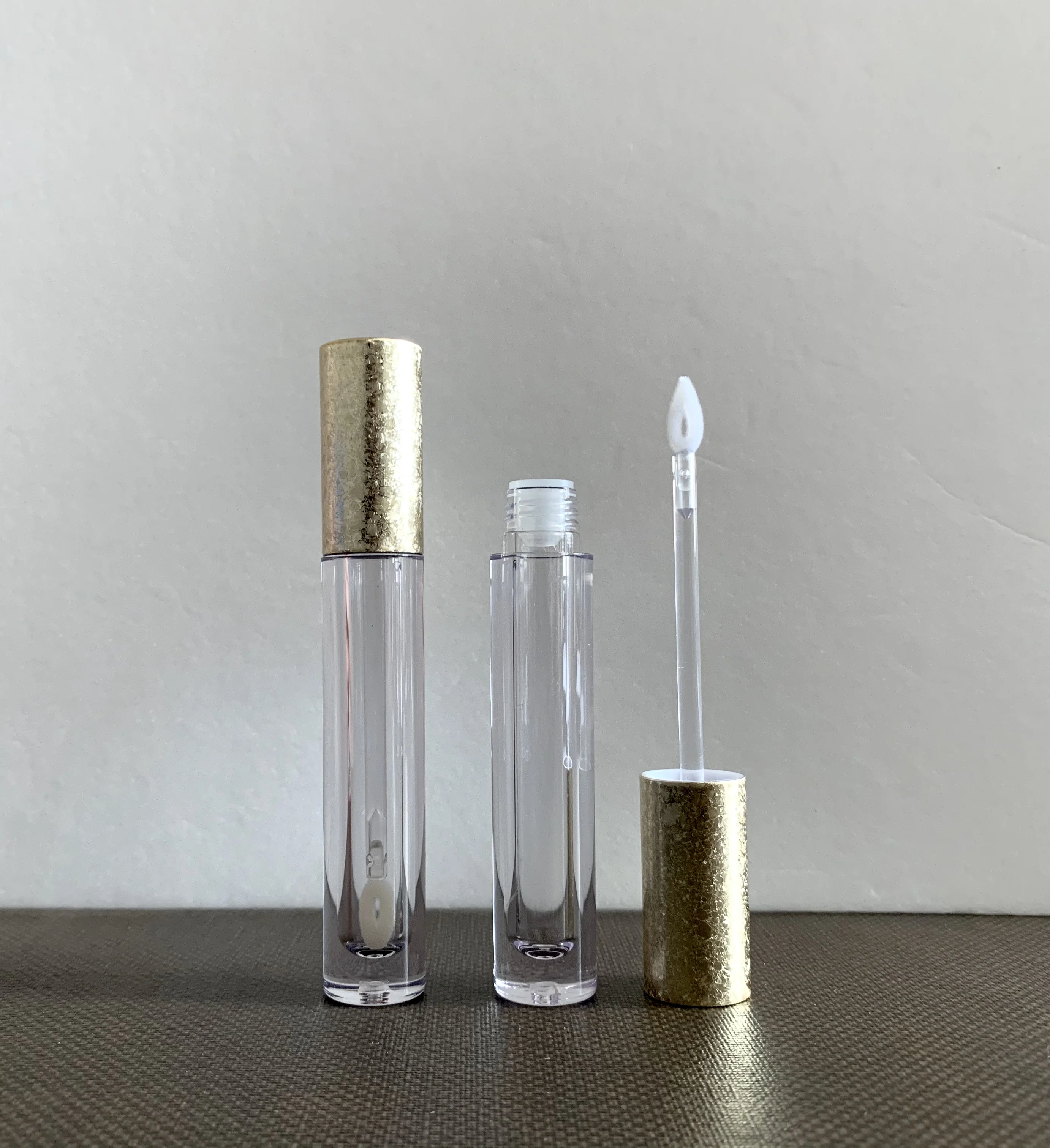 RTS spot gold crackle electroplating cylindrical lip tube can be customized logo  big brush applicator wand lipgloss tube