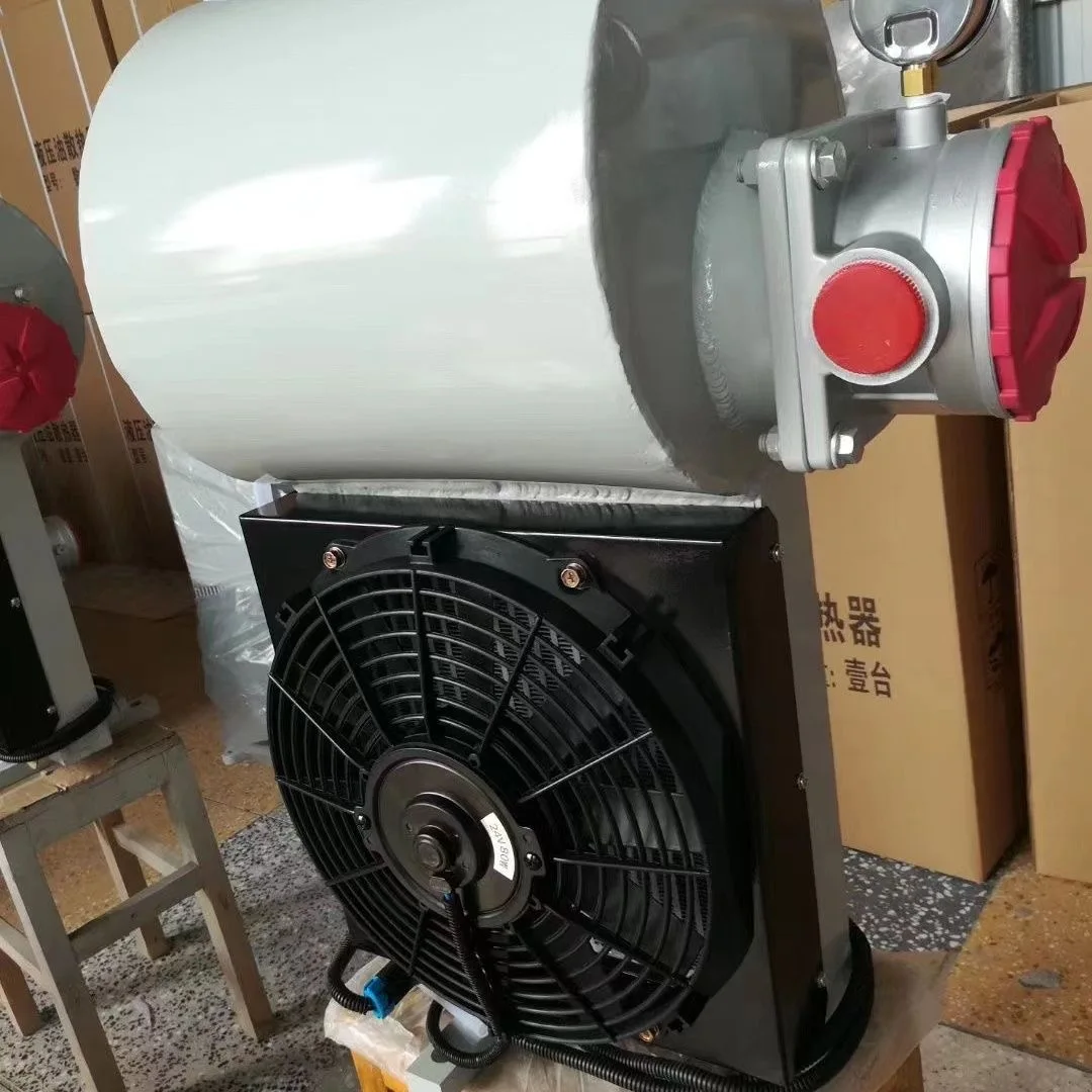 Heavy Duty Truck Engine Radiator with Cap for Mitsubishi Fuso Mixer Parts