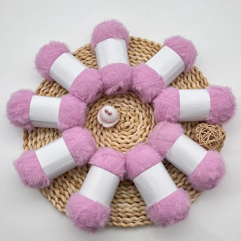 Super soft 1.3CM 2 CM mink fur 100% nylon knitting feather yarn for Argentina