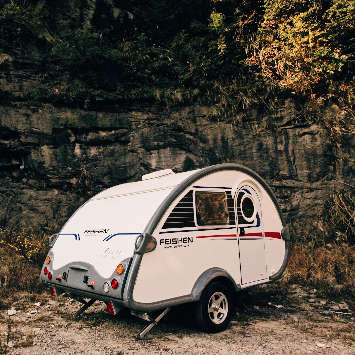 Factory Custom Off Road Small Camper Trailer Teardrop Caravan