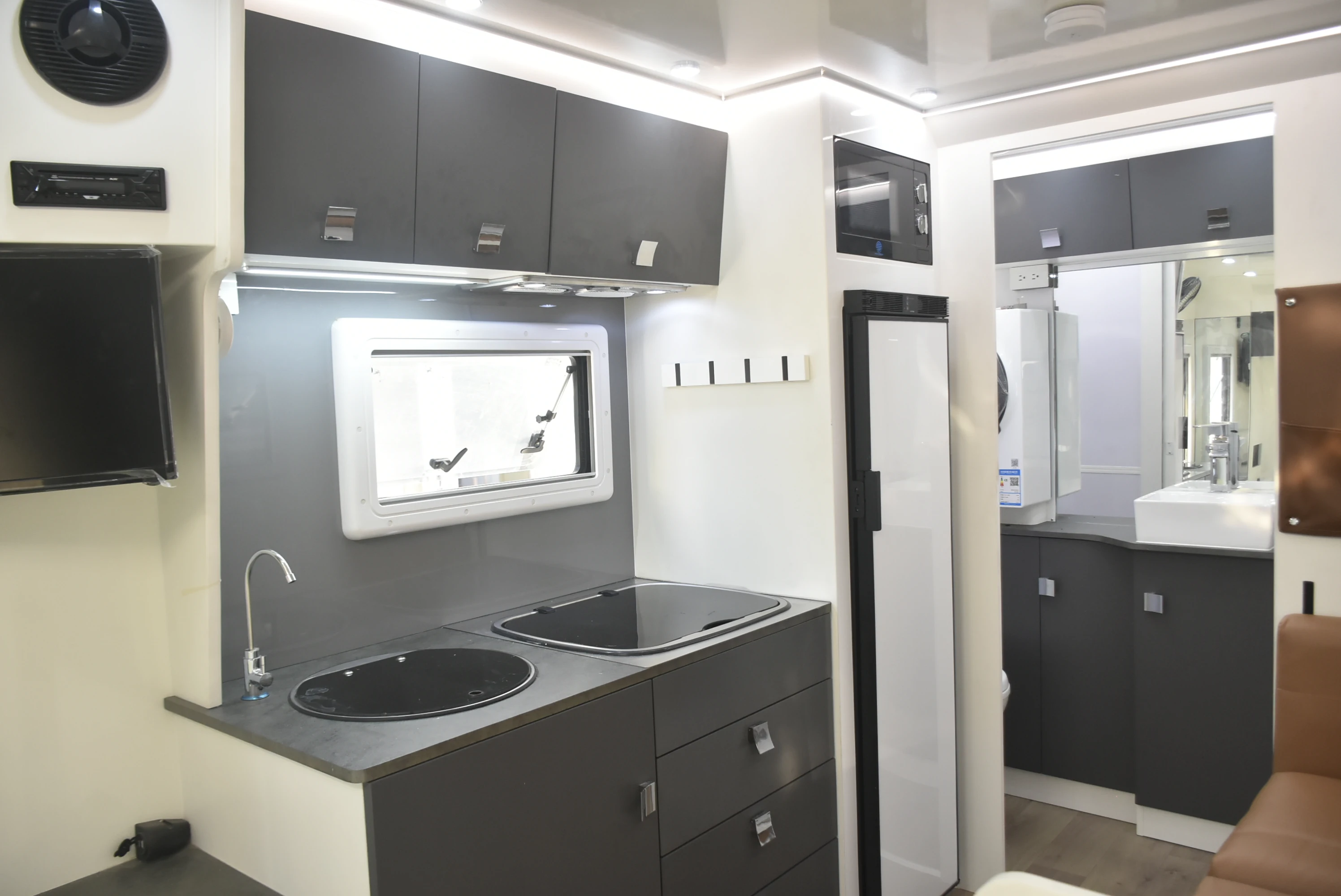 16ft hardtop off road caravan  for Australia and New Zealand