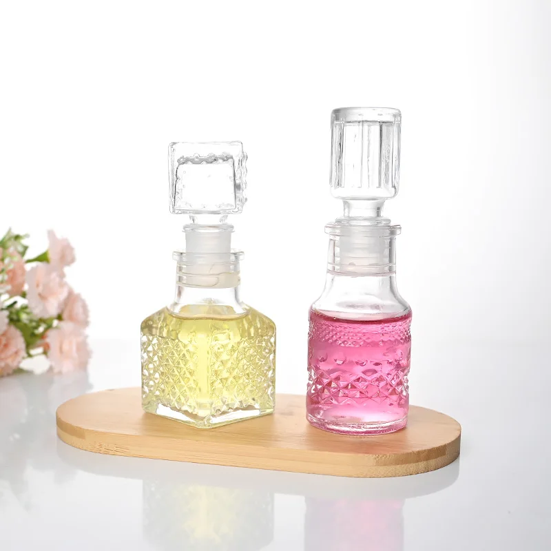 High Quality Liquor Set 1.7oz Airtight Glass Spirit Decanter Empty Alcohol Shot with Glass Stopper