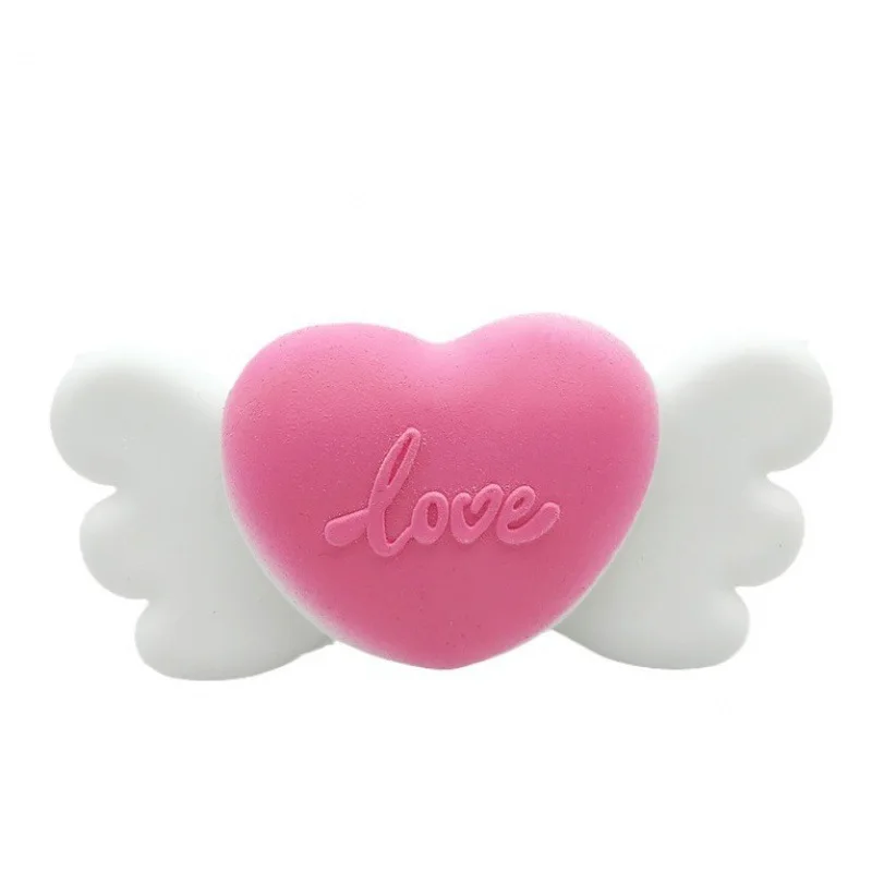 Jincan hot selling New Wings Love Knead Fancy soft glue resilient Love Wings TPR Flour toy gift the most popular toy