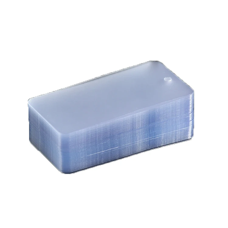 Бесплатный образец, модная биоразлагаемая подвесная бирка, струна, индивидуальный 3D тисненый логотип, Золотое Тиснение, пластиковые высекальные бумажные подвесные бирки