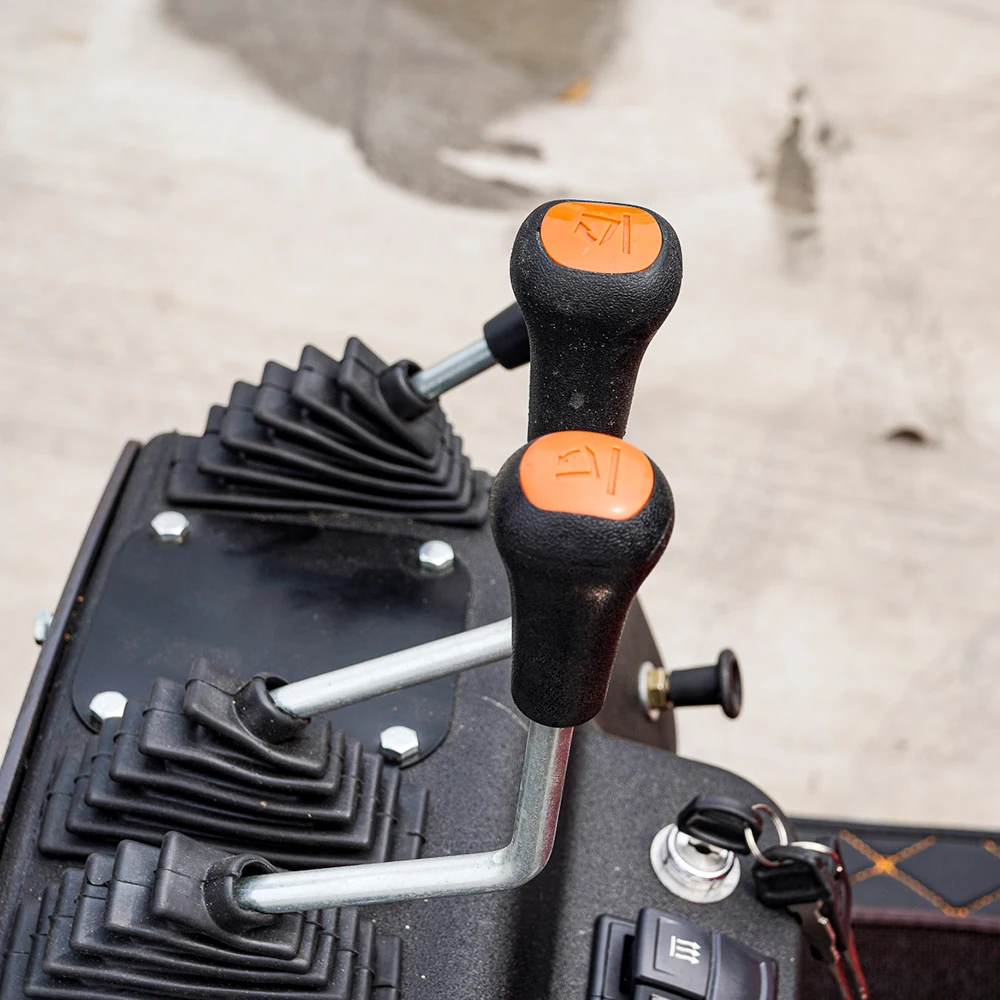 Fast Delivery 800Kg 1ton 1.5ton 2ton Excavators Kubota Engine Excavator Mini 1.5 Ton Mini Excavator Cab for Sale