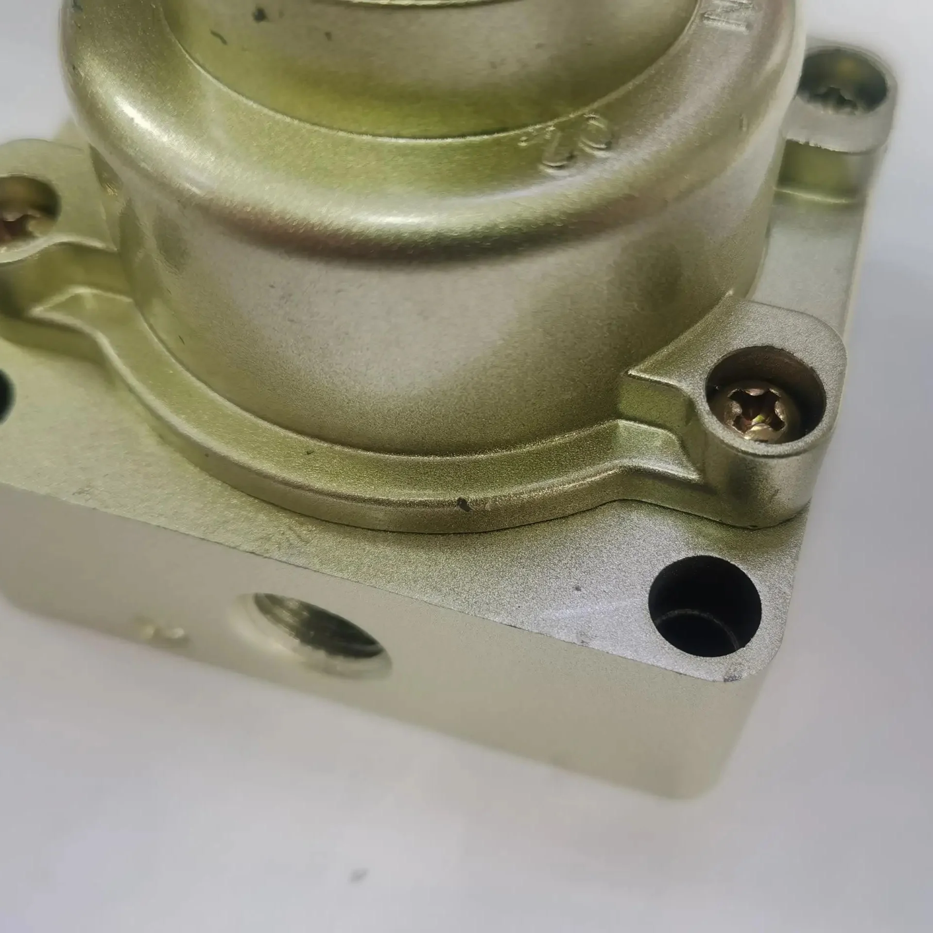 Electronic components of electromagnetic pneumatic valve electronic valve coil two position five way controller