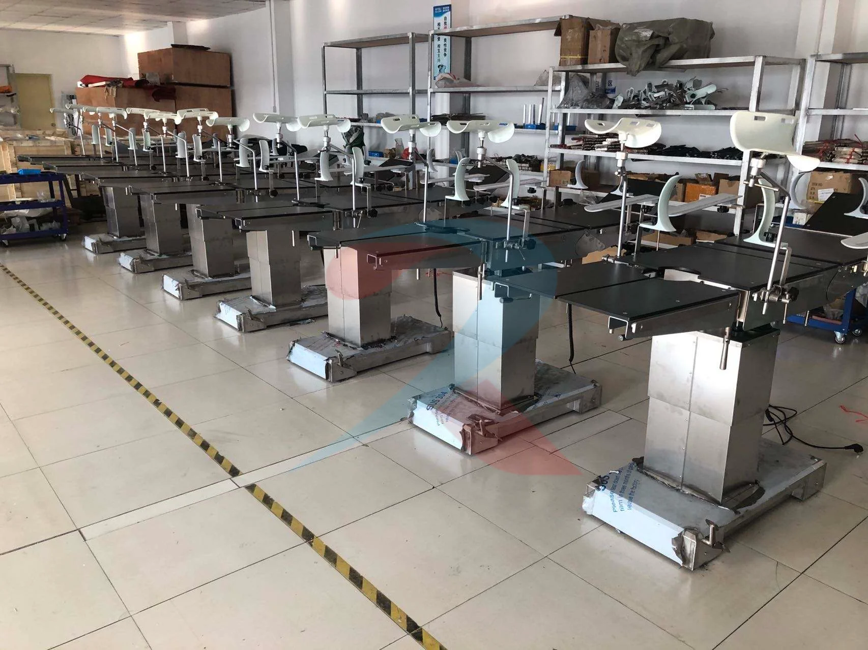 Electric Surgical Operation Table Surgical Gynecology Electrical Table OT Bed Orthopedic Operating Surgical Table Surgery Bed