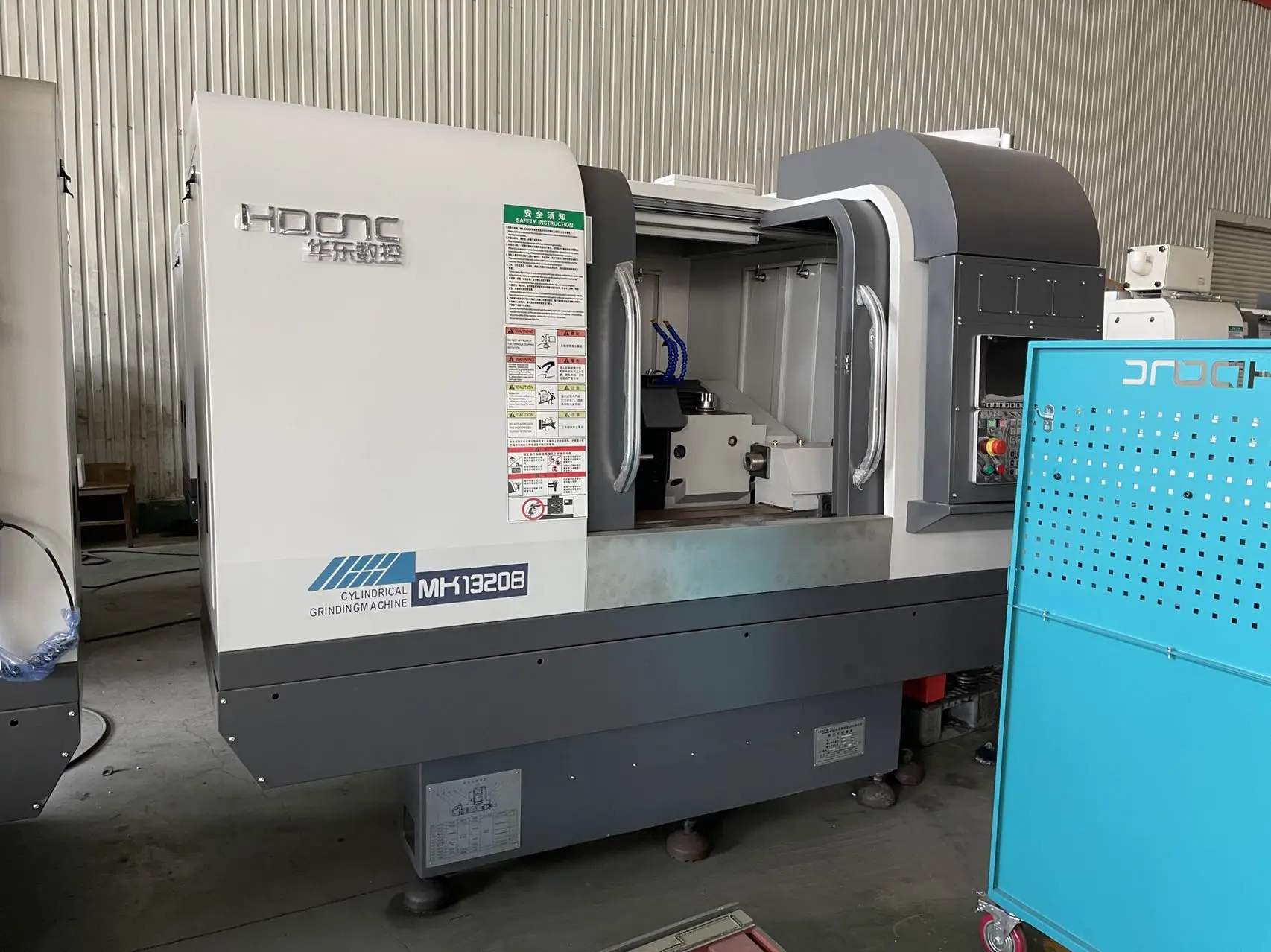CNC High Precision Cylindrical Grinding Machine MK1320X750 ready to ship