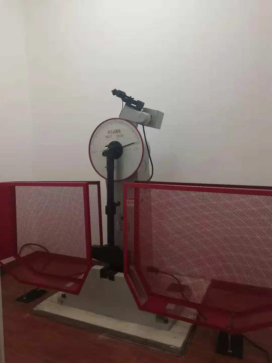 Semi automatic impact testing machine jb-300b manufacturer direct sales spot supply pendulum impact testing machine