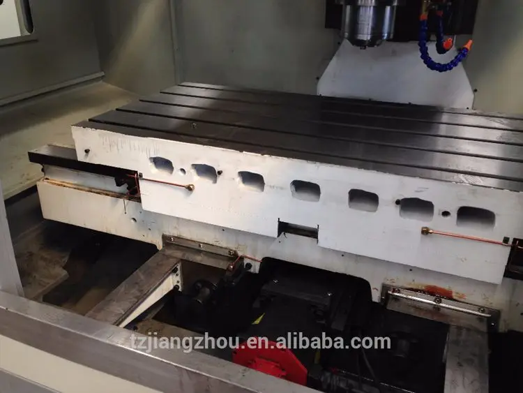 High Precision CNC 3 Axis Vertical High Speed Cutting Machine Milling Machining Centre