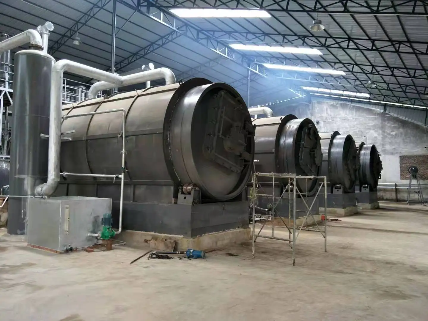 Factory price plant waste tyre pyrolysis machine recycling scrap tyre to oil in USA