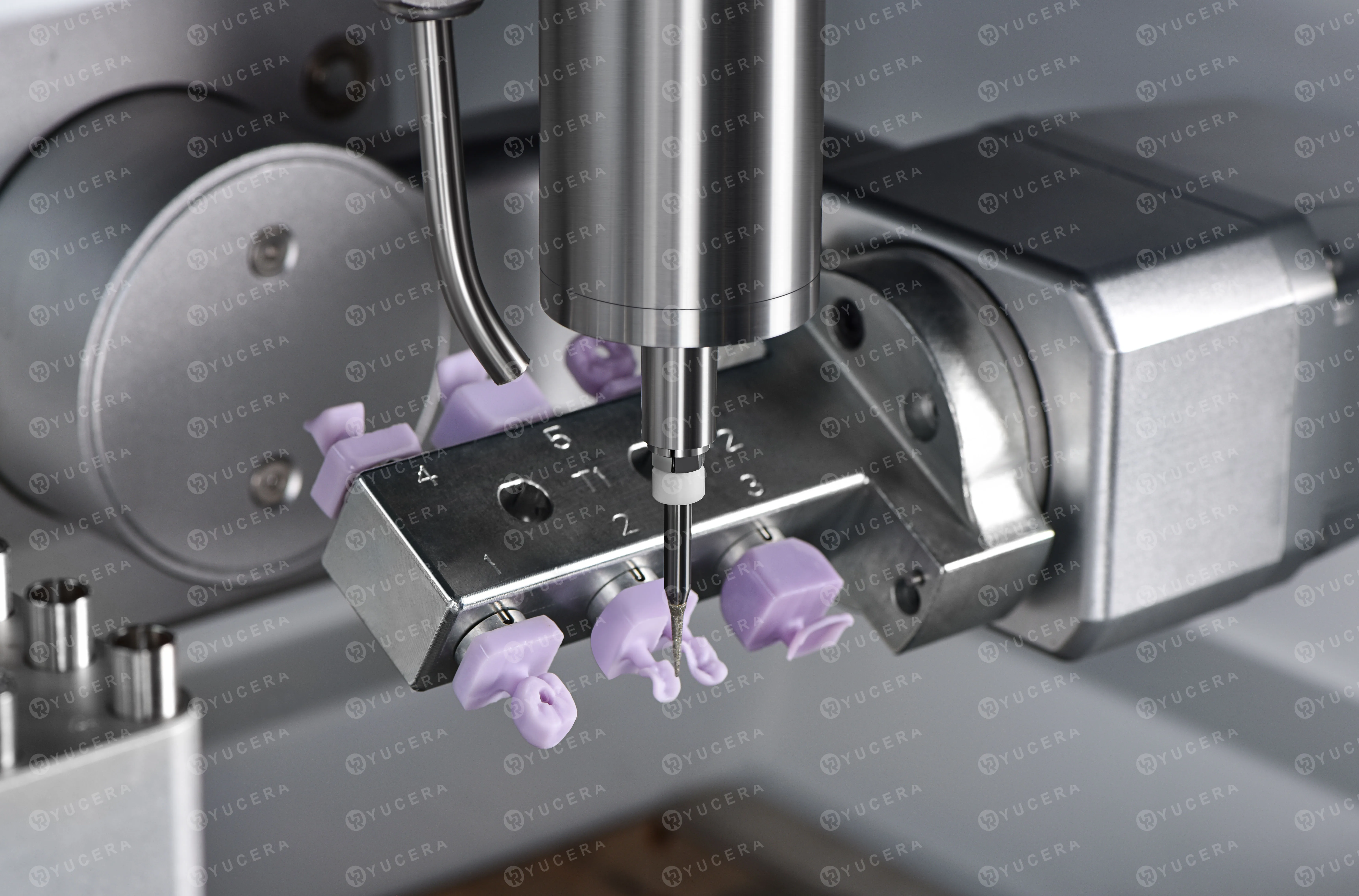 Yucera 6X Cadcam Dental Wet Milling Machine Cnc 5axis Equipment for Lithium Disilicate and Titanium Columns