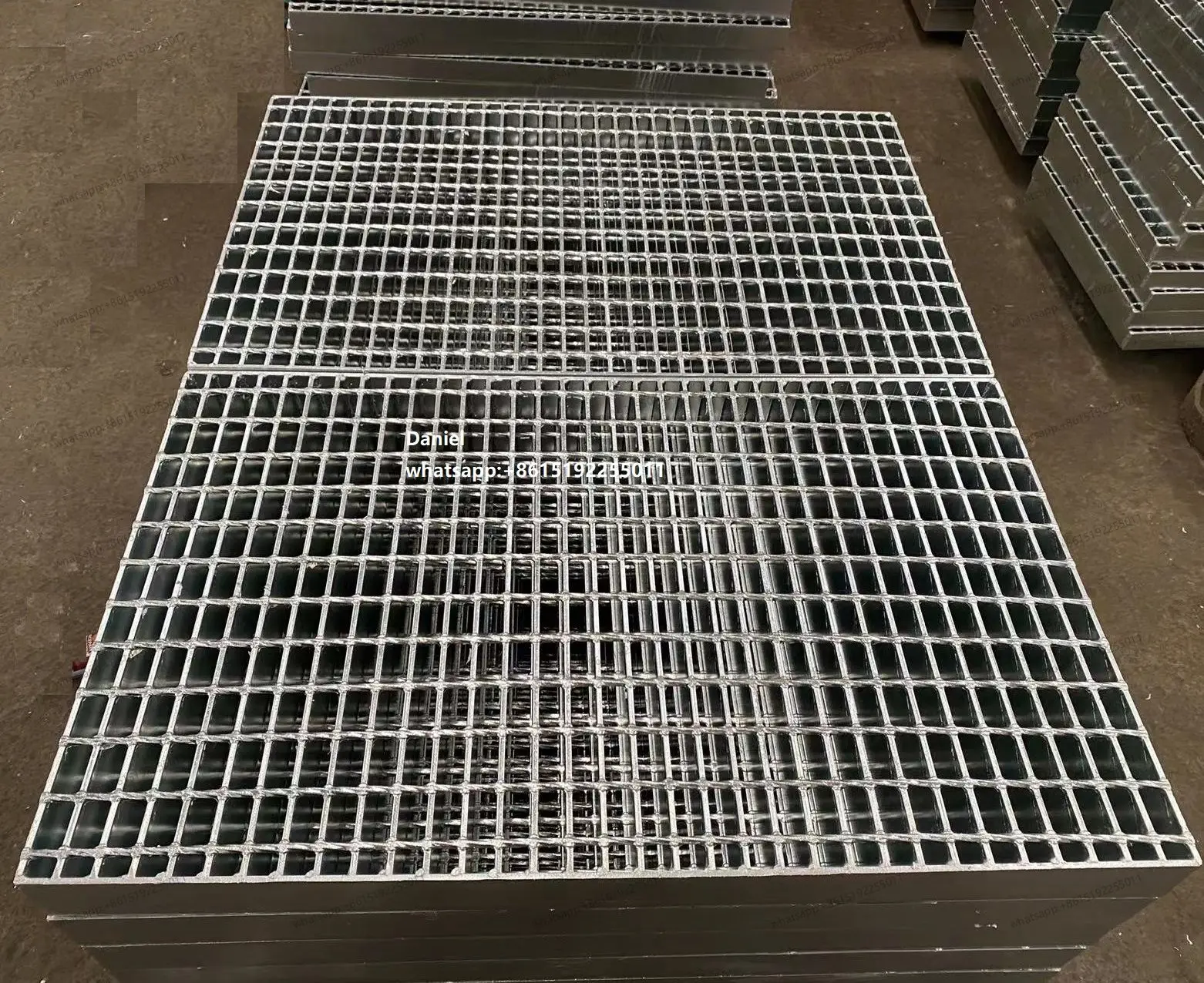 Industrial galvanized catwalk platform walkway floor steel grating