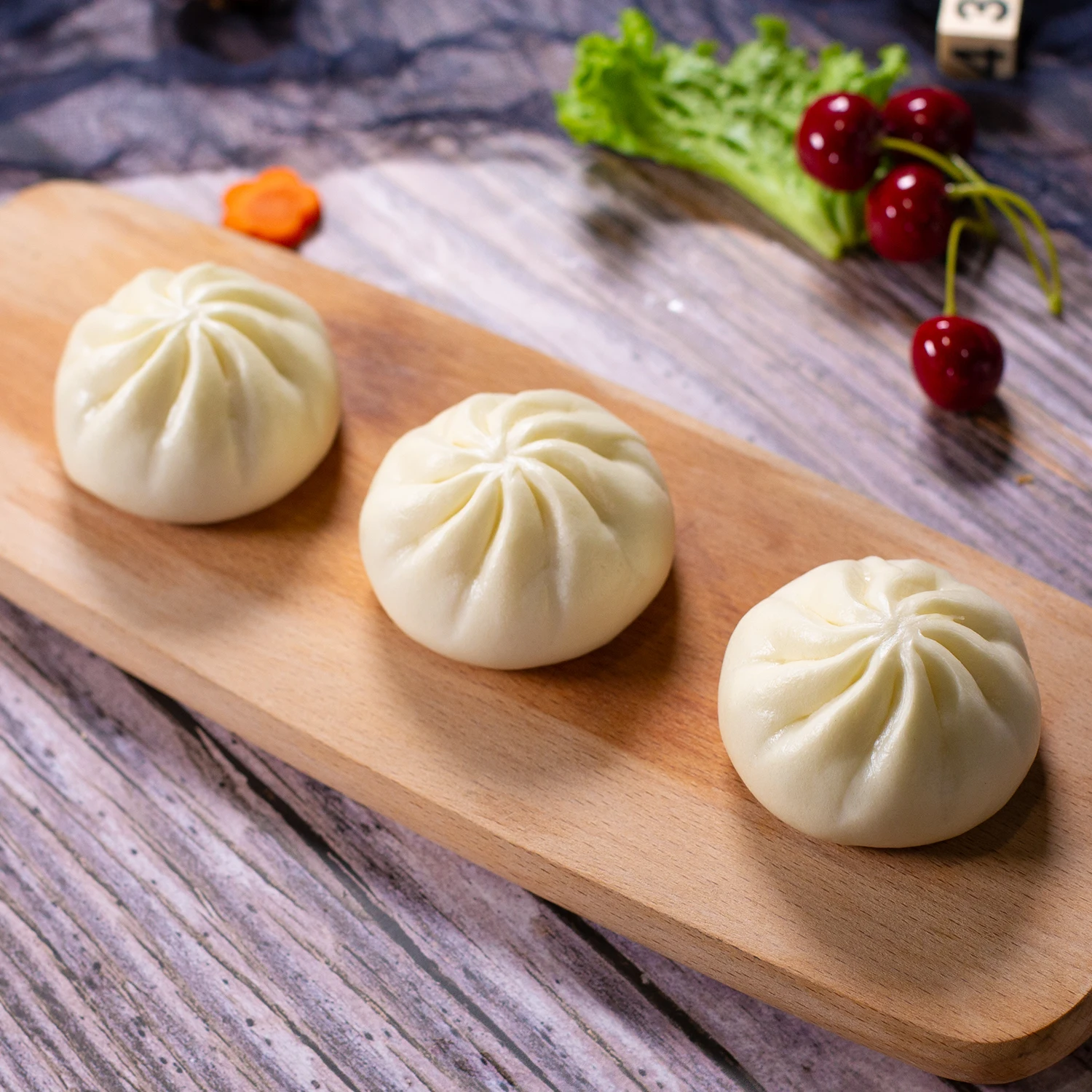 Chinese steamed buns with vegetable and duck frozen food
