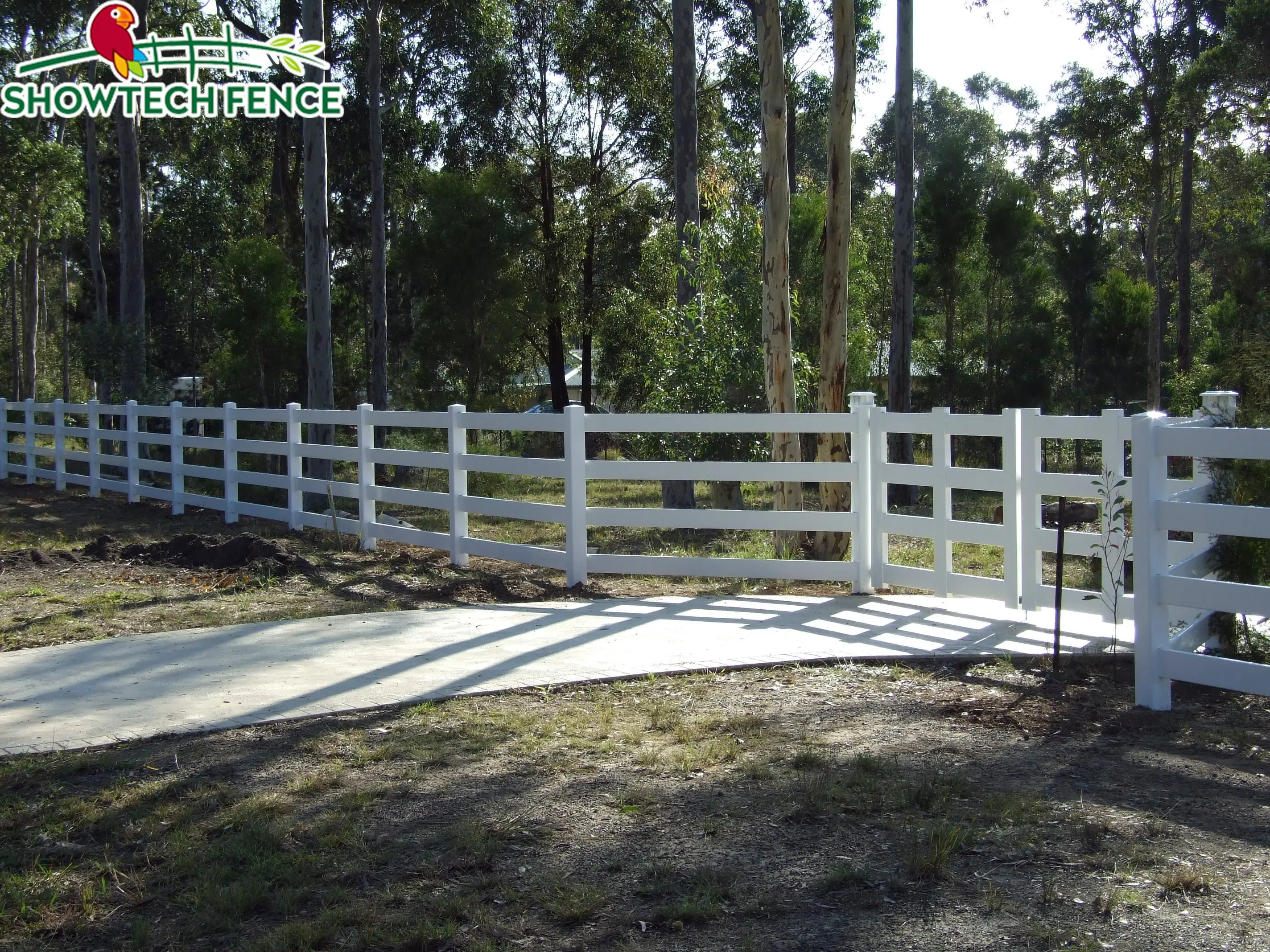 4 rails post and rail , fence top rail ,white pvc horse farm fence