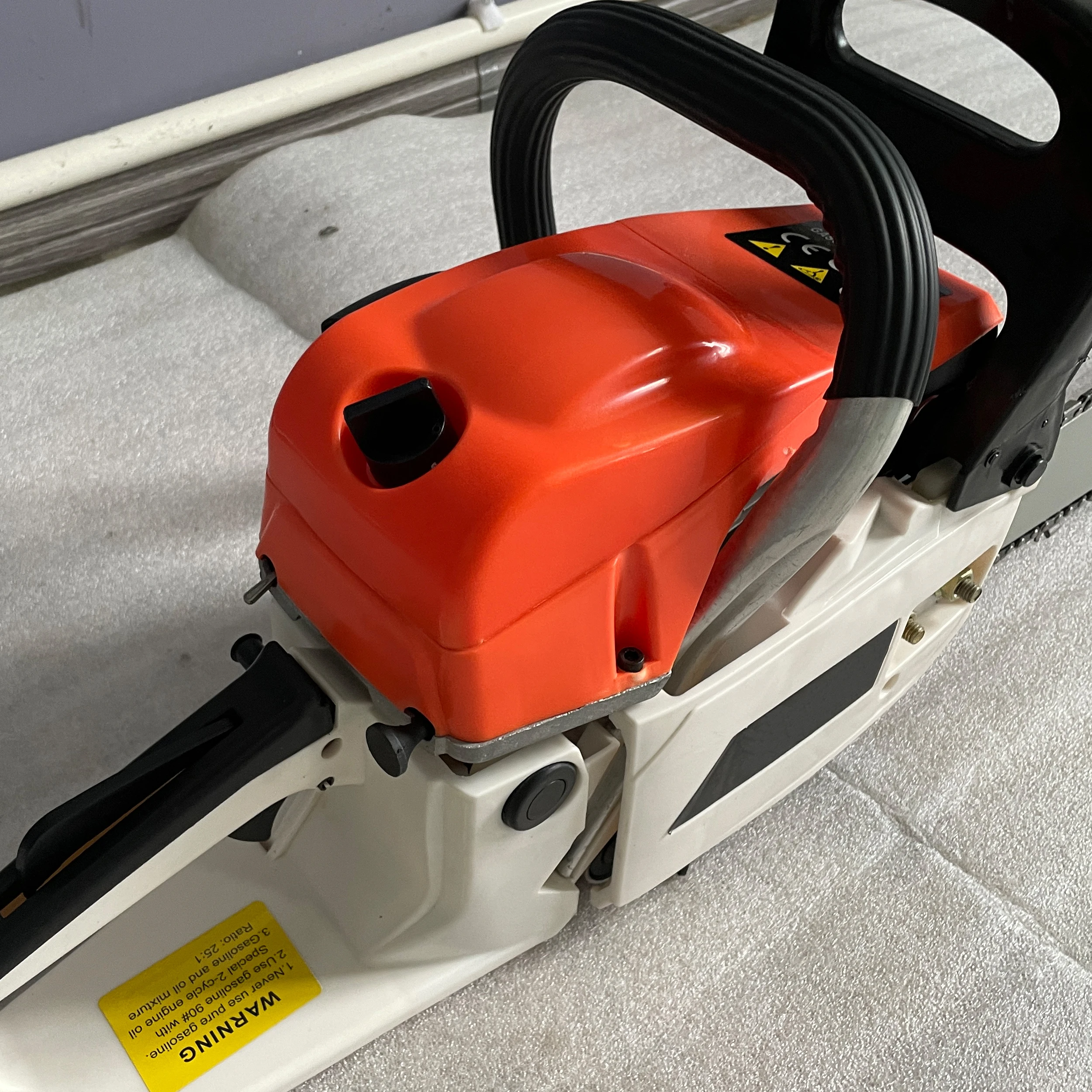 Cheapest Price Chainsaw Petrol Gas Hand Cutting Machine 5200 Gasoline Chainsaw 52CC Garden Tool Cutters