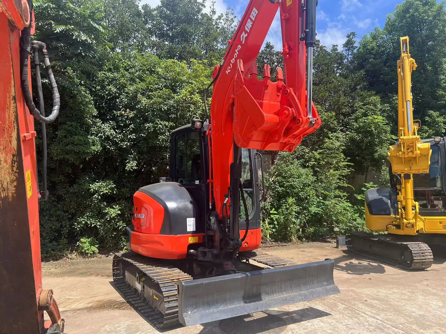 Hot Selling 6.5 Ton Secondhand Kubota 163-5 Used Excavators Japan Lower Price Original Crawler Digger Used Excavators