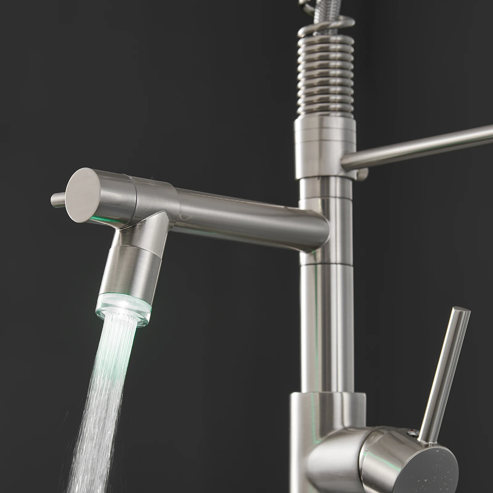 Pull Down 360 Rotkitchen Sinkshen Water Tap Single Handle Sink Mixer Brass Tap Pull Out Kitchen Faucet Modern Contemporary