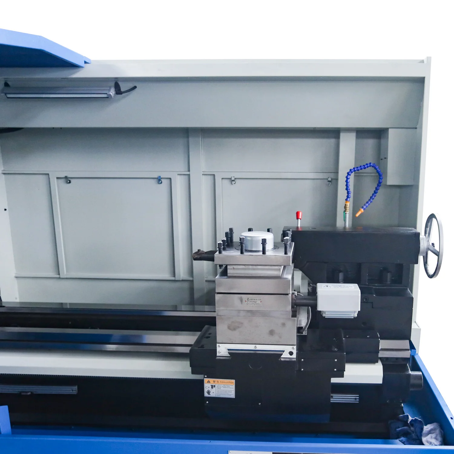 Beautiful shape using an integral bed excellent rigidity and stability QK1327 CNC Pipe Threading Lathe for processing mental