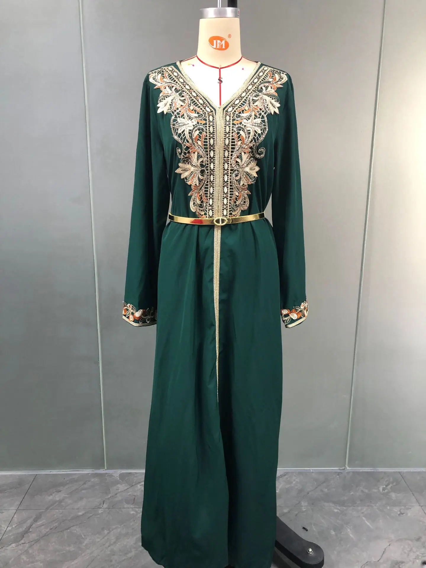 Hot selling 2023 chiffon Eid beaded belt fashion middle east chiffon abaya long muslim chiffon dress