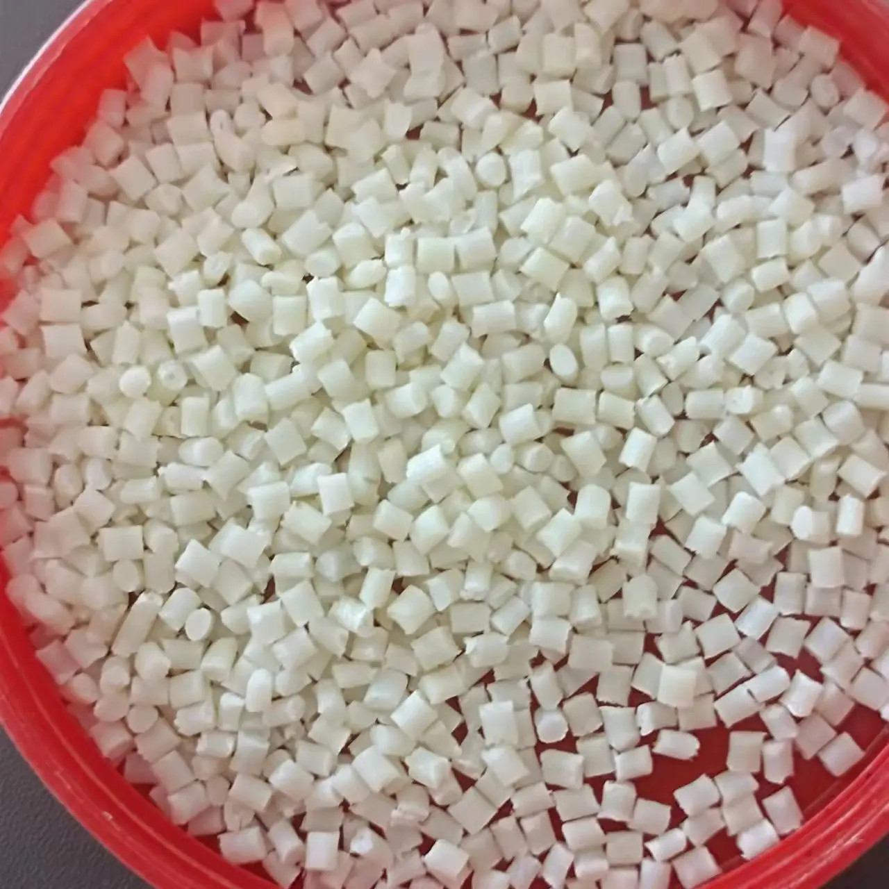 Чистый экологически чистый АБС-пластик для труб Fr V0 GF 15% АБС-смола