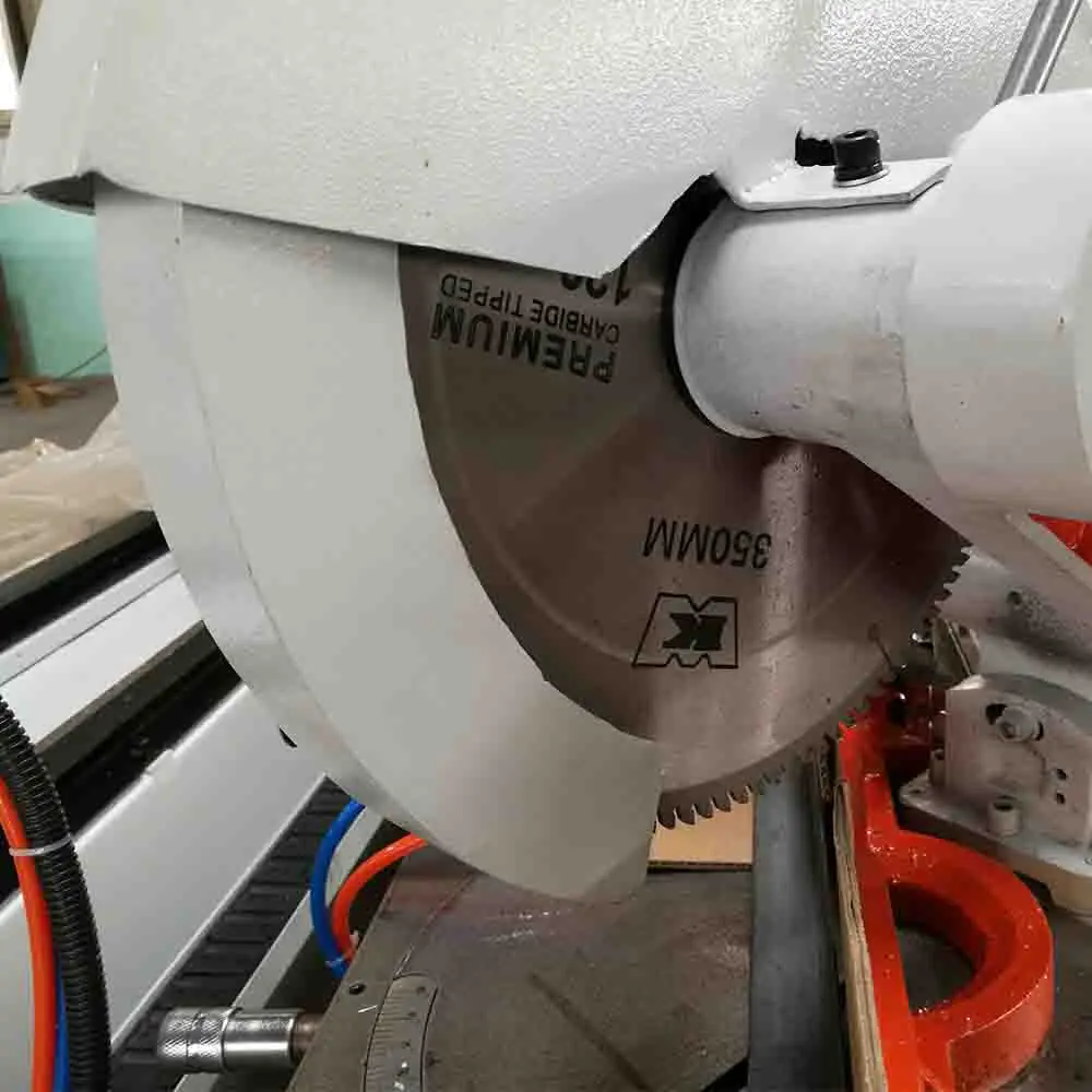 Window Making Double Head UPVC Cutting Machine Double Head Cutting Saw For PVC Profile