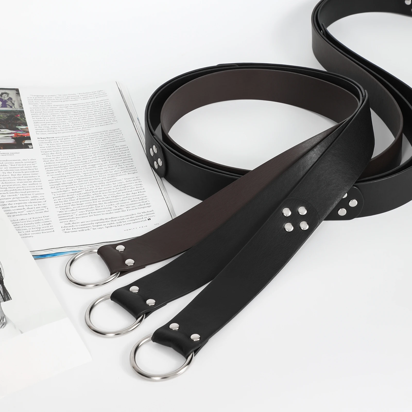 Wholesale Renaissance Rivet Vintage Knight WaistBelt Alloy Buckle Viking PU  Faux Leather Belt For Halloween Cosplay Costume