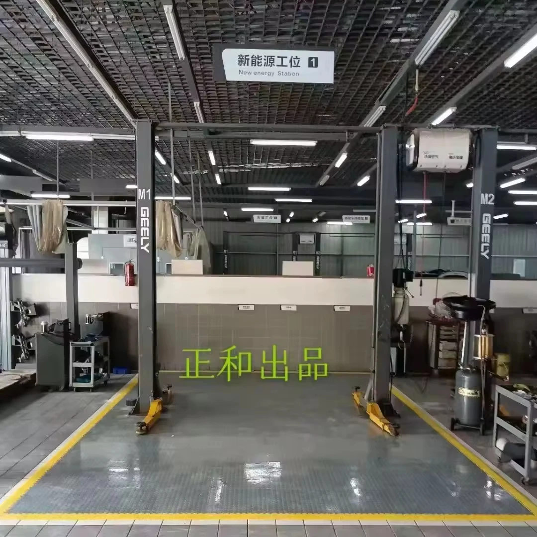 Heavy Duty car repair flooring Interlocking Industrial Pvc Garage Floor Tiles for Workshop Warehouse