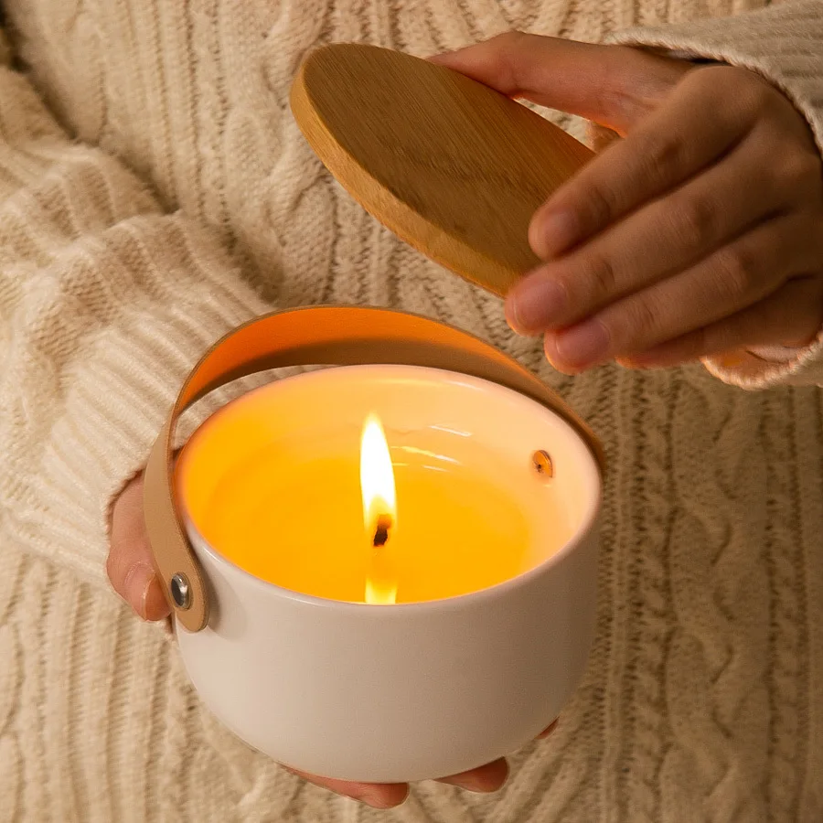 Wholesale Unique Ceramic Candle Jar with Leather Handle Nordic Custom White Luxury Ceramic Candle Vessels With Lid