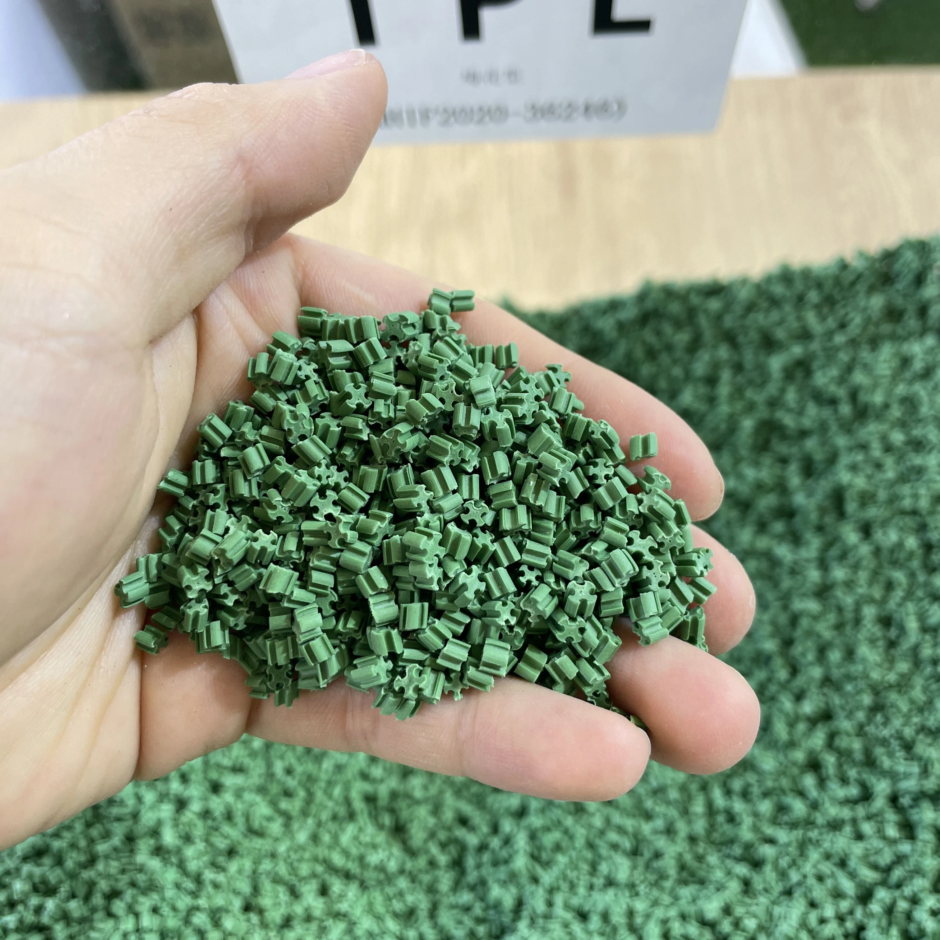 TPE material infill soccer field EPDM Granule Rubber Price, rubber Granules, Polyurethane Binder Rubber Granule