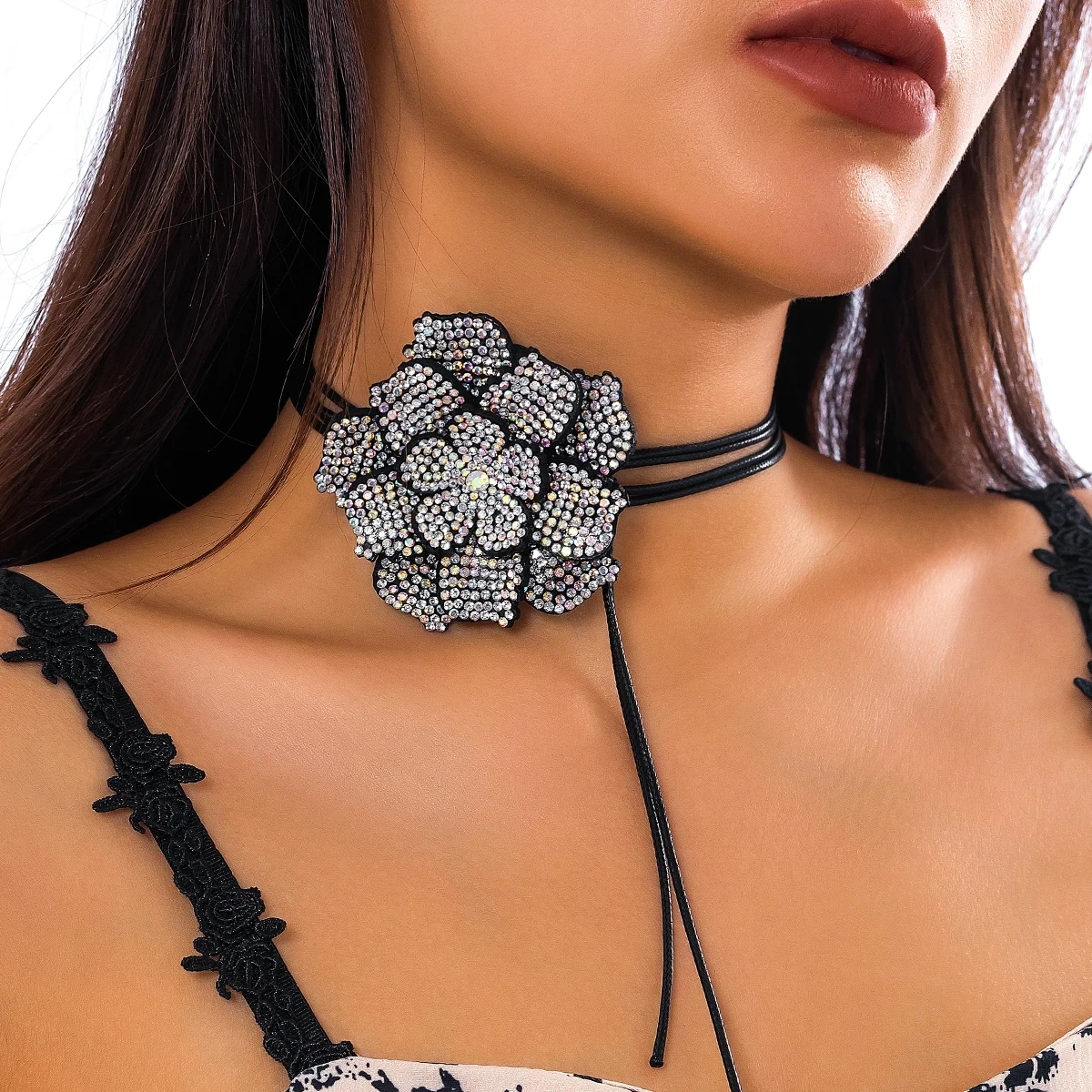Luxury Full Rhinestone Big Rose Flower Choker Necklace Women Black Leather Wax Rope Clavicle Chain Adjustable Neck