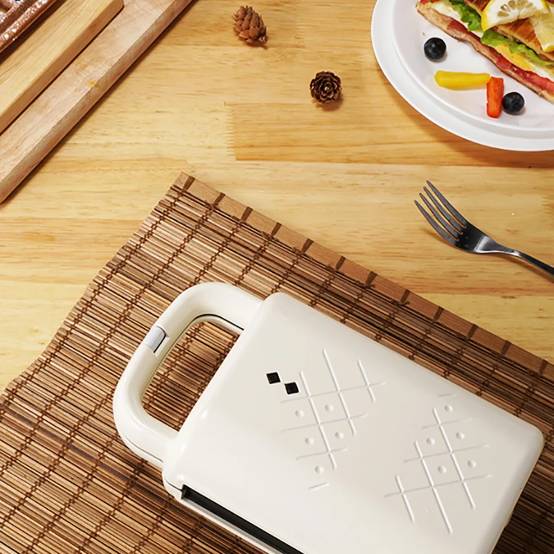 Mini Size Egg Waffle Maker Portable Breakfast Maker Sandwich Maker Electric