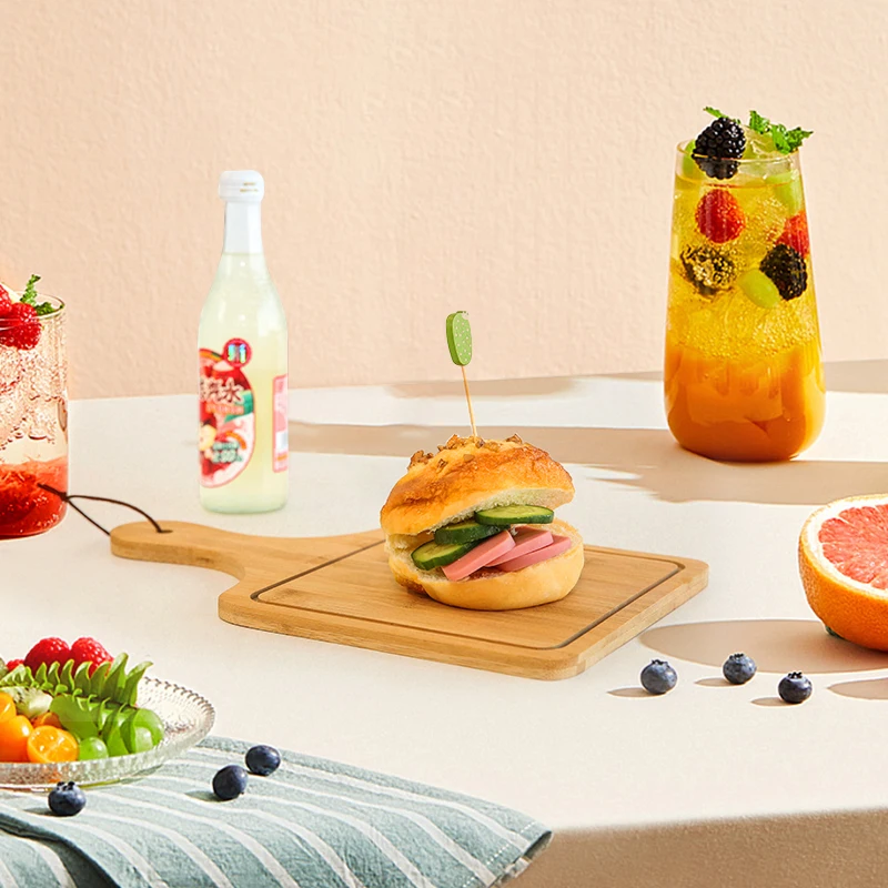 The New Bamboo Cutting Board Pizza Board With Handle Round