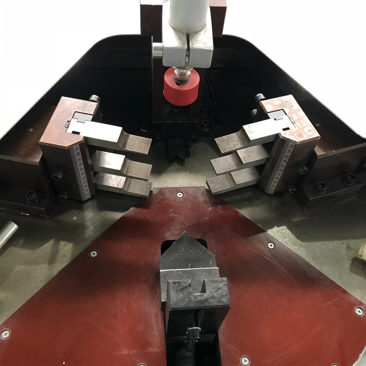 Jinan High Quality Corner Combining Machine for Aluminum Windows and Doors