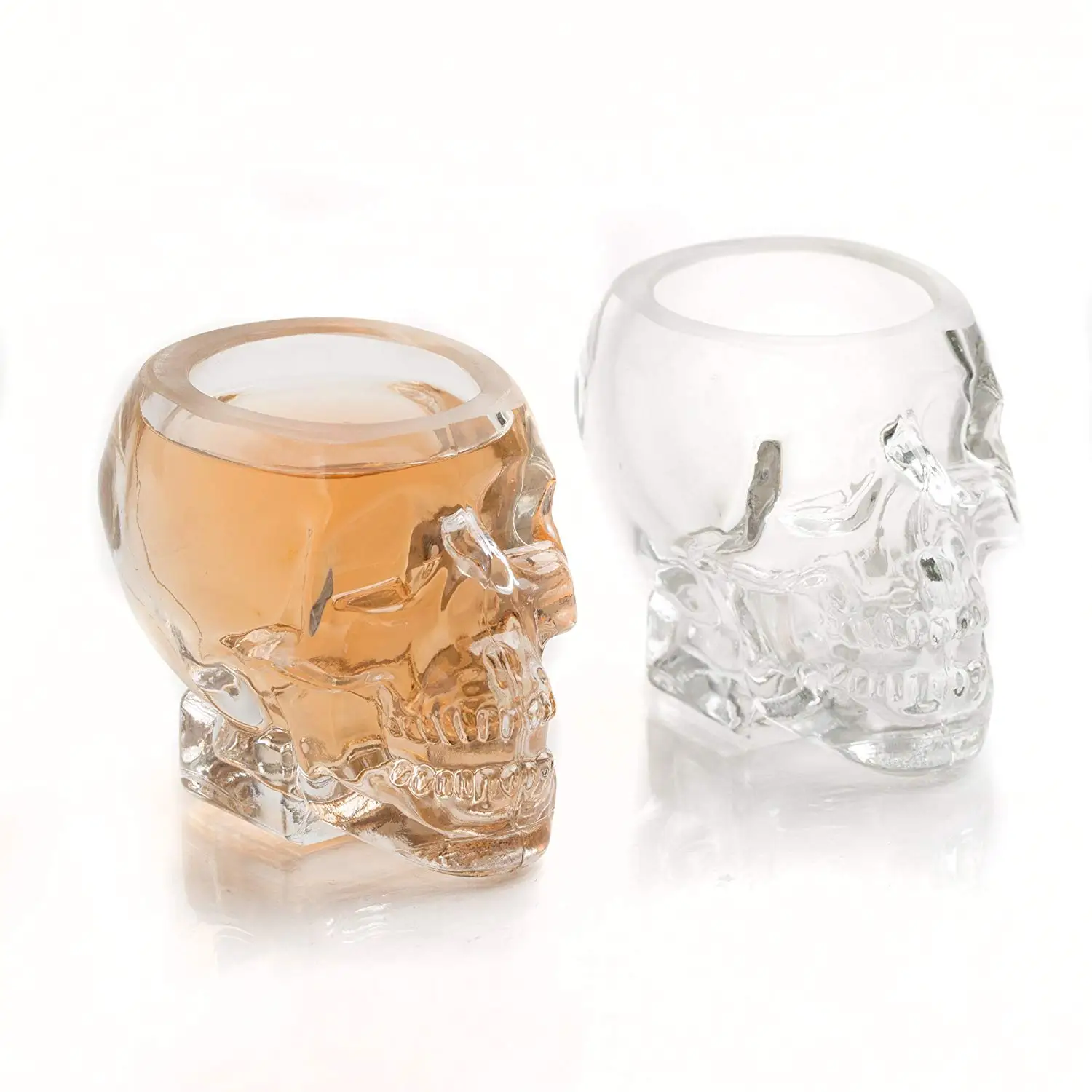 Amusing Wholesale 2pcs Skull glasses Wooden Base Skull Whiskey Decanter Set with Spigot