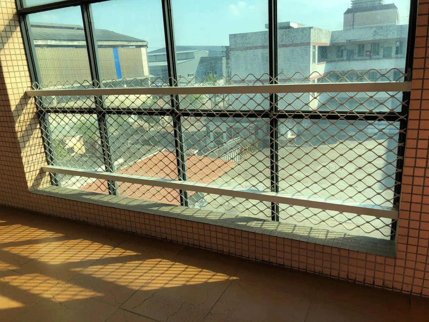 2021 Hot selling incorruptible strong design and structure and high safety ALUMINUM MESH