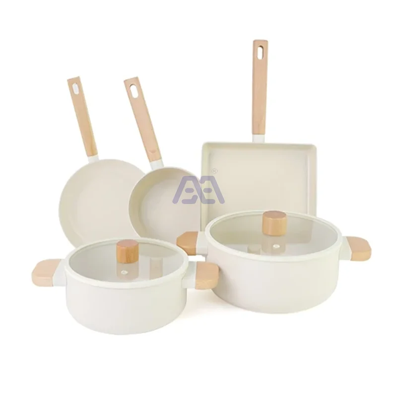 Набор кухонных принадлежностей с антипригарным покрытием