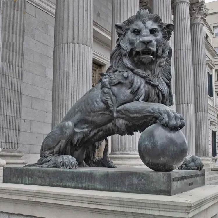 Factory Customized Large Street Decorative Bronze Artwork Lion Brass Sculpture Animal Statue Casting Brass Animals Bronze Lion