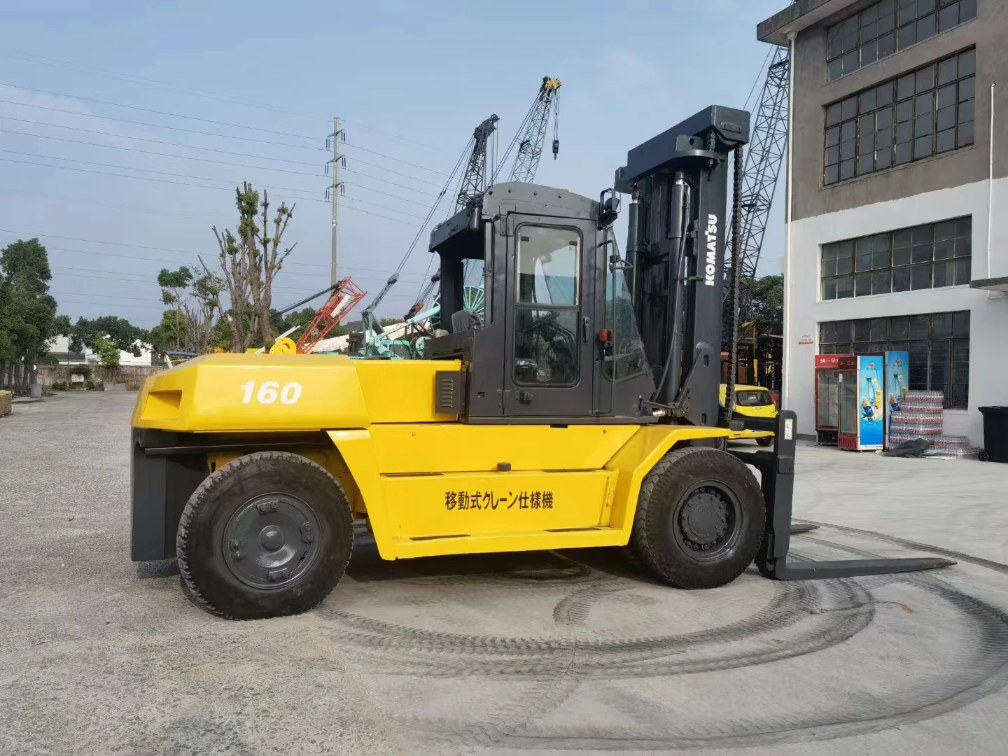 Высококачественный 15ton Подержанный японский вилочный погрузчик KOMATSU FD150 - 8 Подержанные многофункциональные Запчасти для вилочного погрузчика продажи